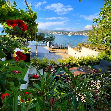 Beach Holiday Home With Private Jacuzzi & Parking تروغير المظهر الخارجي الصورة